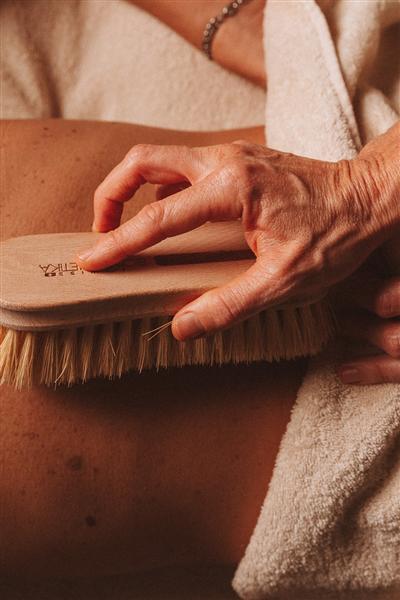 Percorso corpo con scrub e idratazione — EsteticaMente Civitavecchia